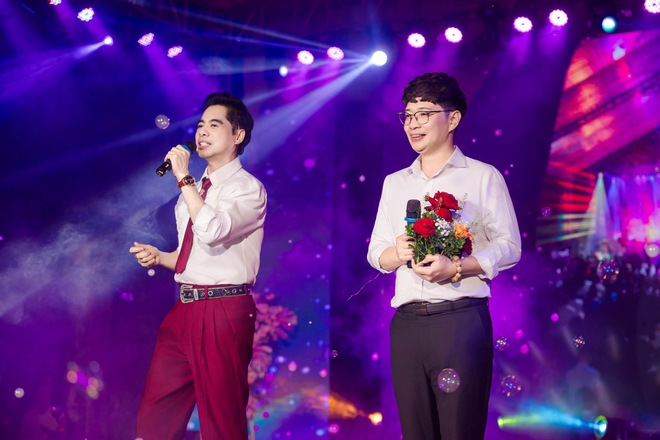 Phương Thanh h&aacute;t Quan họ tặng kh&aacute;n giả trong đ&ecirc;m sinh nhật đầy x&uacute;c động  - Ảnh 5.