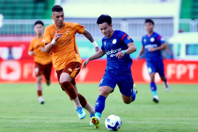CLB Ho&agrave;ng Anh Gia Lai thua bạc nhược tr&ecirc;n s&acirc;n nh&agrave; - Ảnh 16.