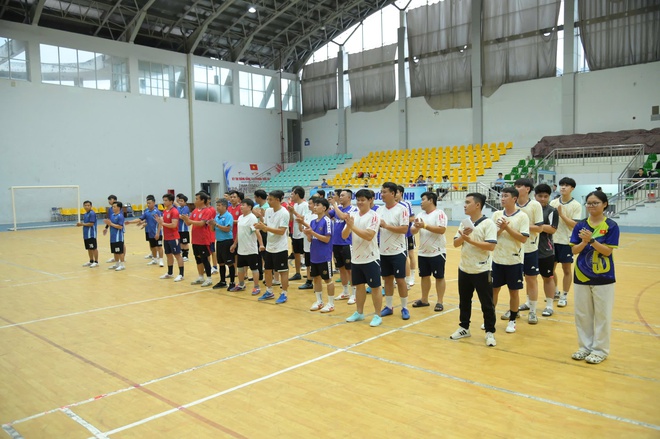 Chăm lo chu đáo đời sống tinh thần, vật chất cho đoàn viên, lao động - Ảnh 4.