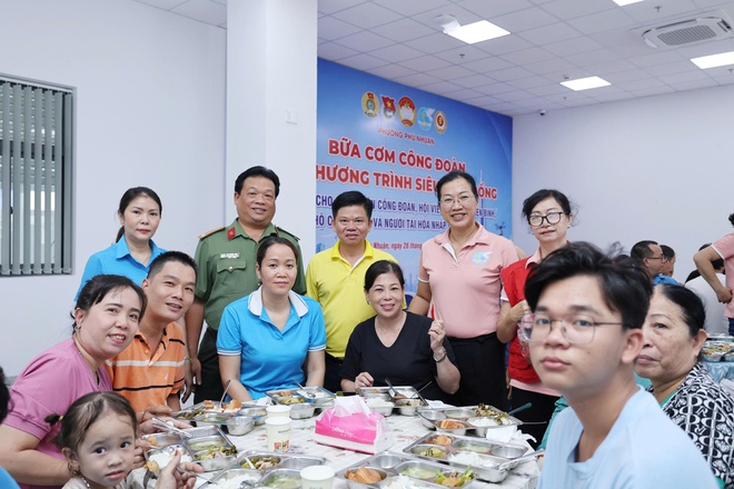 Ng&agrave;y hội &yacute; nghĩa d&agrave;nh cho đo&agrave;n vi&ecirc;n, người lao động phường Ph&uacute; Nhuận - Ảnh 3.