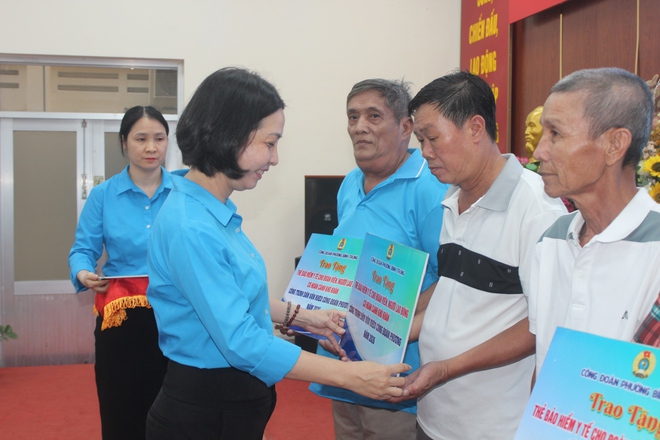 Bệnh viện L&ecirc; Văn Thịnh ra mắt G&oacute;c c&agrave; ph&ecirc; c&ugrave;ng l&atilde;nh đạo - Ảnh 8.