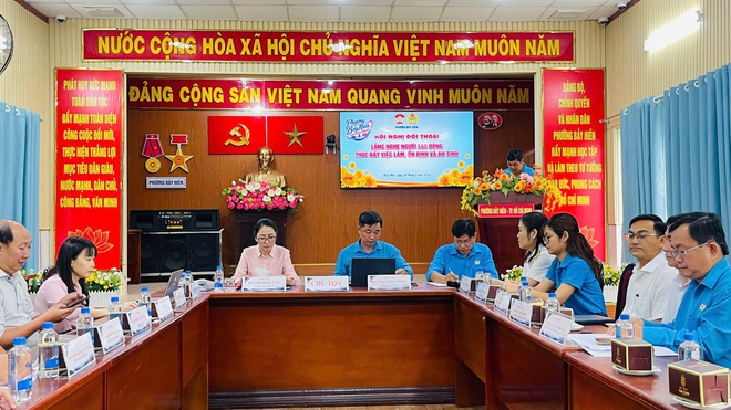 Đối thoại với l&atilde;nh đạo địa phương, người lao động mong được kết nối giới thiệu việc l&agrave;m - Ảnh 2.