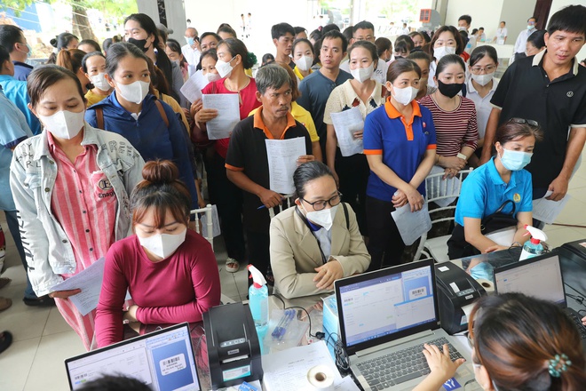 LĐLĐ TPHCM phát động chương trình chăm sóc sức khỏe cho 1 triệu đoàn viên, lao động - Ảnh 2.
