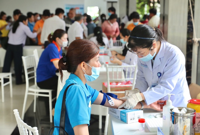 LĐLĐ TPHCM phát động chương trình chăm sóc sức khỏe cho 1 triệu đoàn viên, lao động - Ảnh 6.
