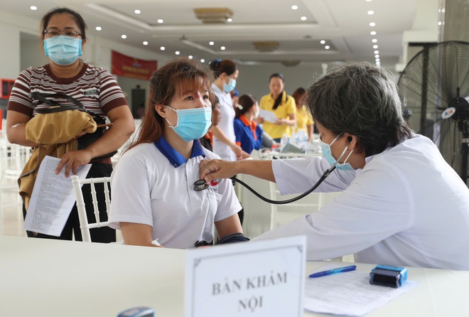 LĐLĐ TPHCM phát động chương trình chăm sóc sức khỏe cho 1 triệu đoàn viên, lao động - Ảnh 8.