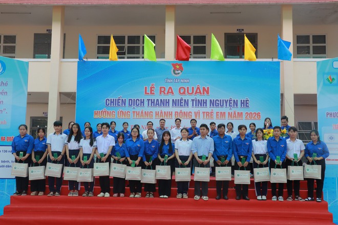 Tây Ninh ra quân Chiến dịch Thanh niên tình nguyện hè với nguồn lực hơn 6 tỉ đồng - Ảnh 13.