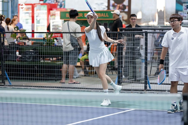 Si&ecirc;u mẫu Kỳ H&acirc;n: "Pickleball kh&ocirc;ng chỉ l&agrave; cuộc chơi, đ&oacute; l&agrave; c&aacute;ch t&ocirc;i sống trọn vẹn hơn mỗi ng&agrave;y" - Ảnh 23.