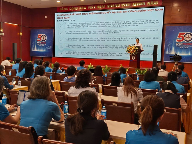 Quán tri&ecirc;̣t Nghị quyết Đại h&ocirc;̣i C&ocirc;ng đoàn Vi&ecirc;̣t Nam l&acirc;̀n thứ XIV đến c&aacute;n bộ C&ocirc;ng đo&agrave;n TPHCM - Ảnh 2.