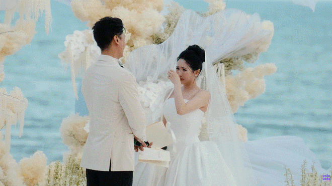 "V&aacute;y cưới" của Erik trong h&ocirc;n lễ "b&agrave; tr&ugrave;m n&ocirc;ng sản" Vi&ecirc;n Vibi g&acirc;y sốt - Ảnh 7.