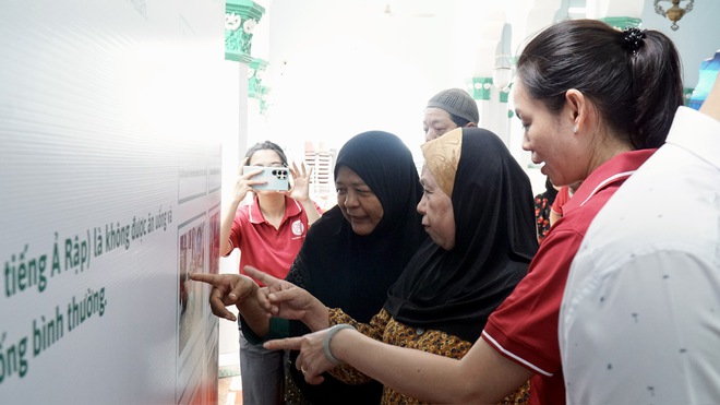 Phường Chợ Lớn ph&aacute;t động chuỗi hoạt động ch&agrave;o mừng 50 năm TPHCM mang t&ecirc;n B&aacute;c - Ảnh 22.