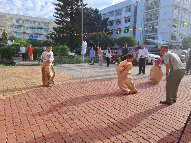 77 gia đ&igrave;nh ti&ecirc;u biểu được tuy&ecirc;n dương tại Ng&agrave;y hội Gia đ&igrave;nh c&ocirc;ng nh&acirc;n, vi&ecirc;n chức, lao động - Ảnh 2.
