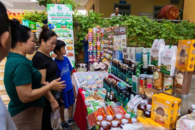 Nhiều hoạt động &yacute; nghĩa d&agrave;nh cho đo&agrave;n vi&ecirc;n, lao động phường T&acirc;y Thạnh - Ảnh 3.
