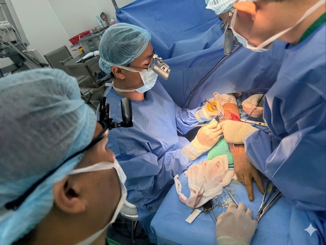 Tái tạo thành công dương vật cho bệnh nhân bị bỏng điện cao thế - Ảnh 1.