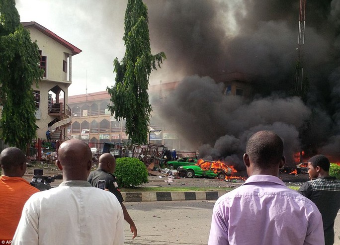 Vu đánh bom khiến 21 người thiệt mạng hôm 25-6 tại Nigeria. Ảnh: AP