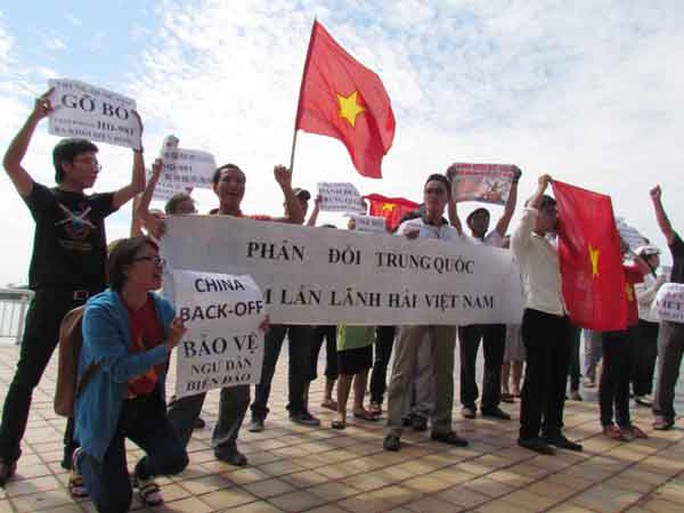 Miền Trung hừng hực khí thế phản đối Trung Quốc