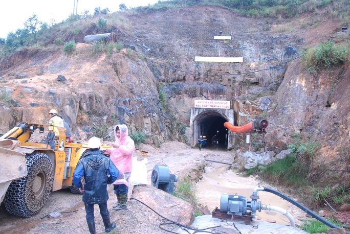 Sập hầm thủy điện ở Lâm Đồng: Mong chờ điều kỳ diệu với 11 nạn nhân