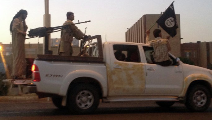Các chiến binh IS xuất hiện ở Libya. Ảnh: AP