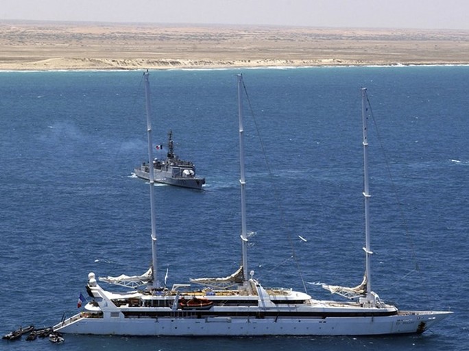 Du thuyền Le Ponant từng bị nhóm cướp biển Somali gồm 9 tên không chế năm 2008. Ảnh: Reuters