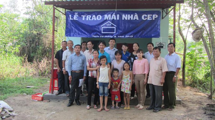 Chi nhánh trợ vốn CEP Trung An, huyện Củ Chi, TP HCM tặng Mái ấm CEP cho người nghèo     ẢNH: VĨNH TÙNG