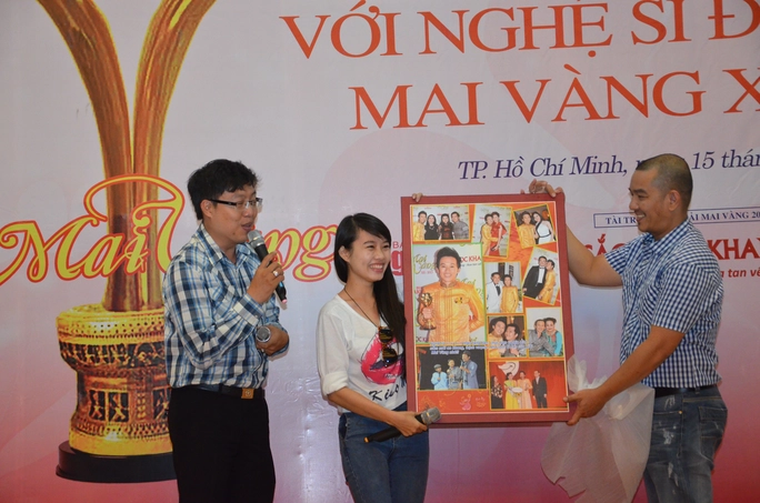 Noo Phước Thịnh, Đông Nhi cuồng nhiệt cùng "fan"