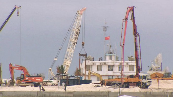 Hình ảnh từ video do phóng viên Wingfield-Hayes quay được ở đảo Gạc Ma về việc Trung Quốc đang xây dựng trái phép ở đảo này