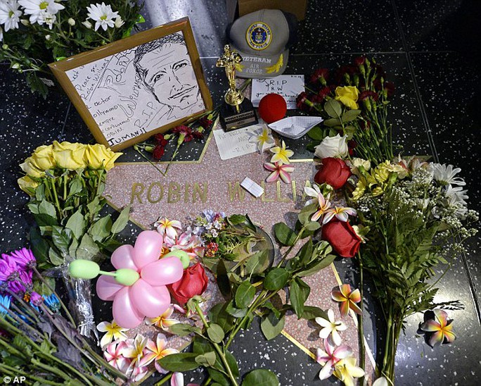 Danh hài Robin Williams chết do treo cổ