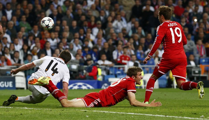 Hàng thủ Real đã đứng vững trước những đợt tấn công của Bayern Munich