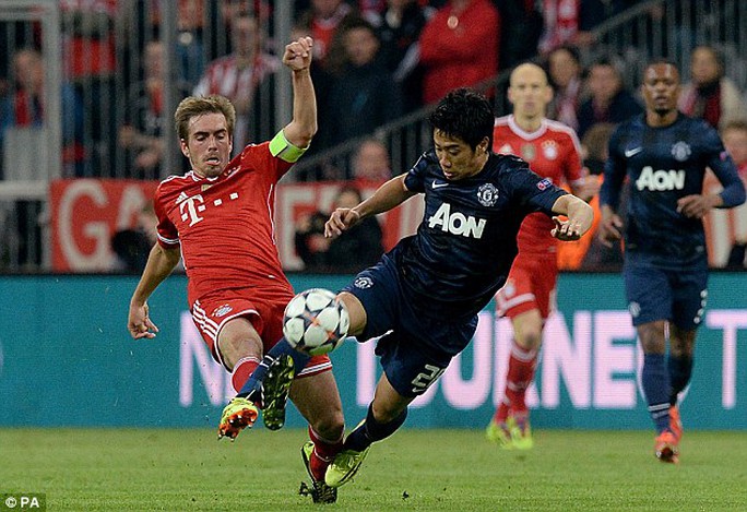 Kagawa (phải) cũng nằm trong danh sách đỏ của M.U