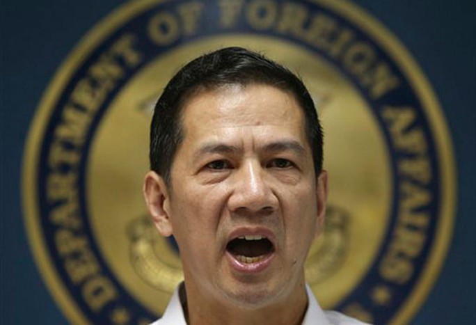 Philippines phản đối vụ Trung Quốc chặn tàu ở Bãi Cỏ Mây
