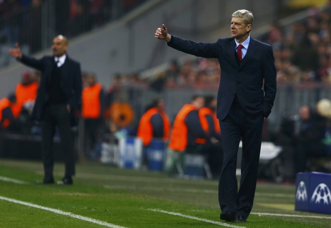 Ông Wenger trong trận đấu rạng sáng 12-3
