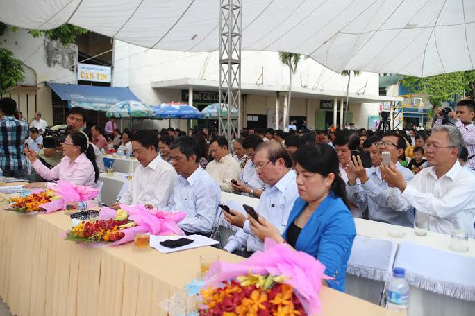 Lãnh đạo LĐLĐ TP HCM nhắn tin ủng hộ Chương trình Nghĩa tình Hoàng Sa, Trường Sa do Tổng LĐLĐ Việt Nam phát động