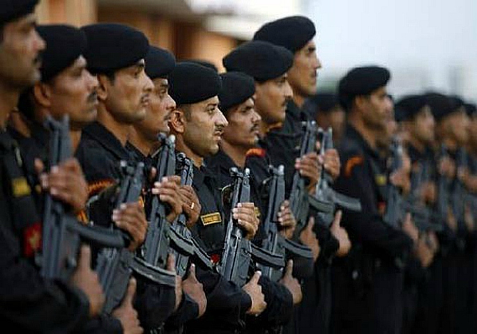 Hàng chục ngàn cảnh sát và quân đội Ấn Độ góp mặt trong một sự kiện quy mô lớn. Ảnh: India Times