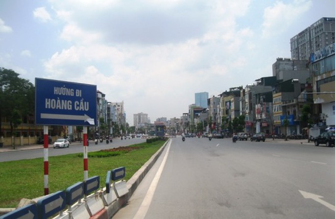 Đường Hoàng Cầu - Ô Chợ Dừa trước đó được mệnh danh là con đường đắt nhất hành tinh với mỗi mét chiều dài tốn hơn 1 tỉ đồng Đường Hoàng Cầu - Ô Chợ Dừa trước đó được mệnh danh là con đường đắt nhất hành tinh với mỗi mét chiều dài tốn hơn 1 tỉ đồng