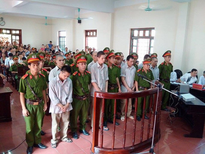 Các bị cáo trước toà Các bị cáo trước toà