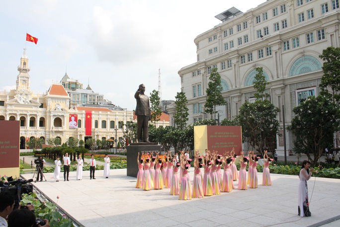 TP HCM: Khánh thành Tượng đài Bác Hồ