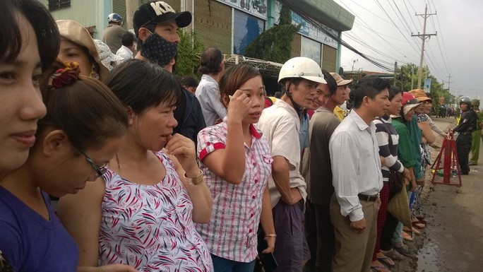 Hai nghi can bình tĩnh diễn lại cảnh thảm sát ở Bình Phước