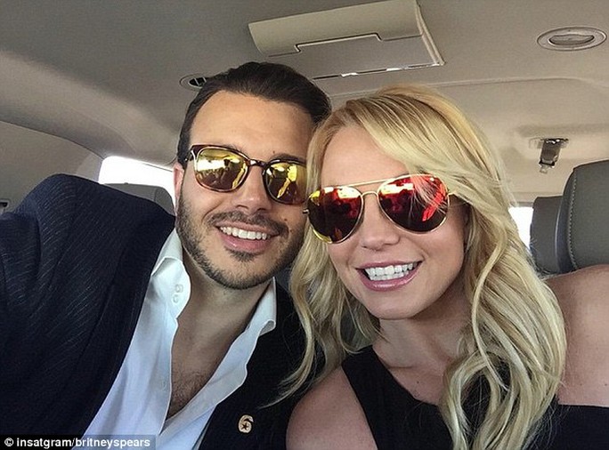 Britney Spears ngập tràn hạnh phúc và định cưới tiếp