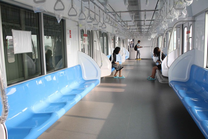 Chiêm ngưỡng các toa tàu điện ngầm đầu tiên của Việt Nam