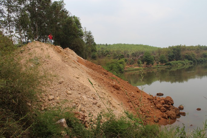 Đoạn sông Đồng Nai bị lấp thuộc xã Tân An, huyện Vĩnh Cửu, tỉnh Đồng Nai