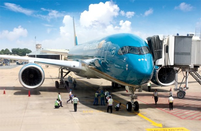 May bay A350 của Vietnam Airlines tại sân bay Tân Sơn Nhất - Ảnh: Doanh nhân Sài Gòn May bay A350 của Vietnam Airlines tại sân bay Tân Sơn Nhất - Ảnh: Doanh nhân Sài Gòn
