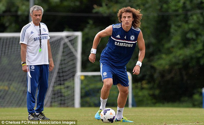 Luiz khi còn ở Chelsea