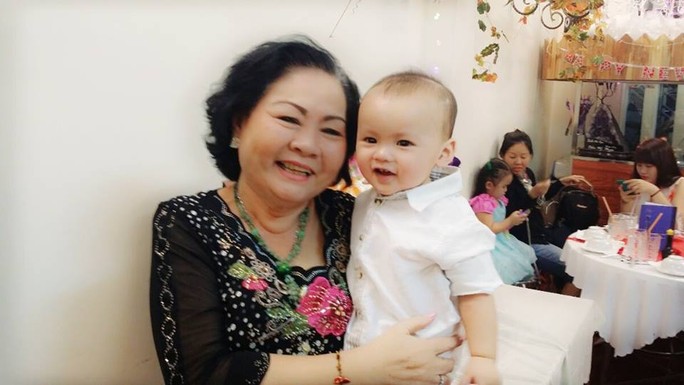 NSƯT Kim Tiểu Long mừng thôi nôi con trai