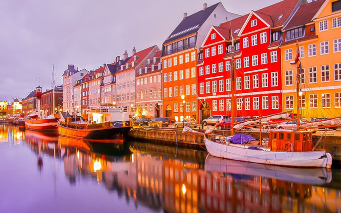 Đan Mạch xếp hạng 3. Thủ đô Copenhagen của nước này từng được vinh danh là thành phố đáng sống nhất thế giới”. Ảnh: AP