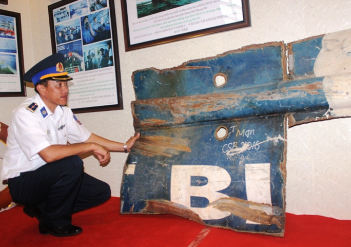 Một phần của tàu cảnh sát biển Việt Nam bị tàu Trung Quốc đánh đắm khi đang canh gác biển đảo