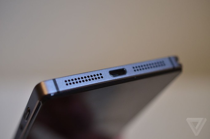 Lenovo Vibe Shot, điện thoại có thiết kế như máy ảnh