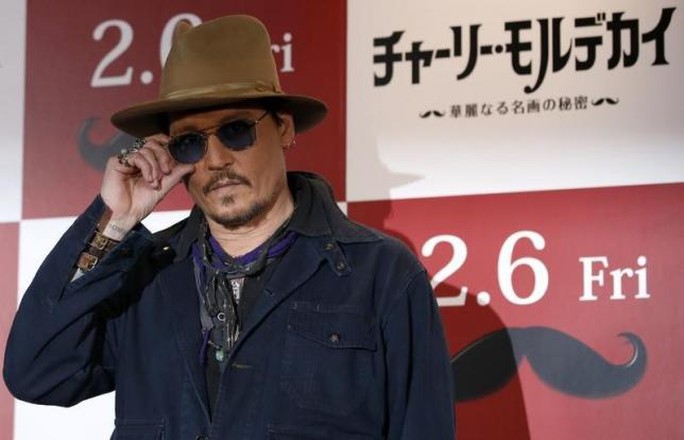 Johnny Depp gặp rắc rối vì chó cưng