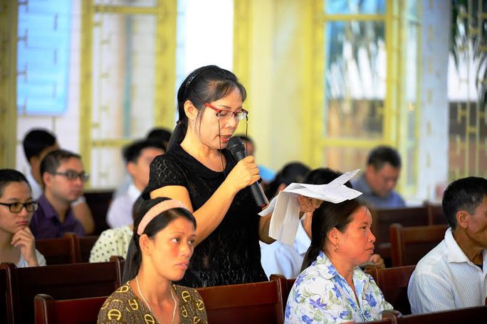 Bà Nguyễn Thị Thu Hà trình bày trước tòa Bà Nguyễn Thị Thu Hà trình bày trước tòa