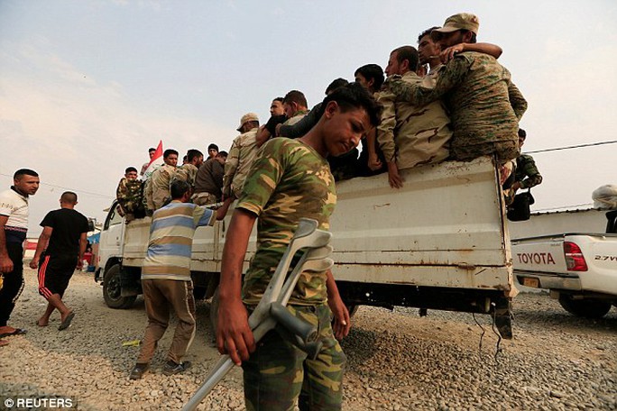 Lực lượng Iraq và người Kurd đang chuẩn bị tấn công Mosul. Ảnh: ANADOLU, REUTERS