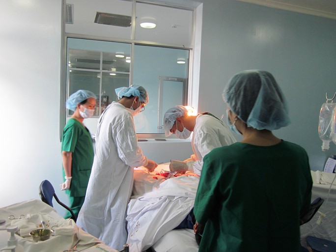 Phẫu thuật xử lý tổn thương tinh hoàn tại BV Củ Chi, TP HCM