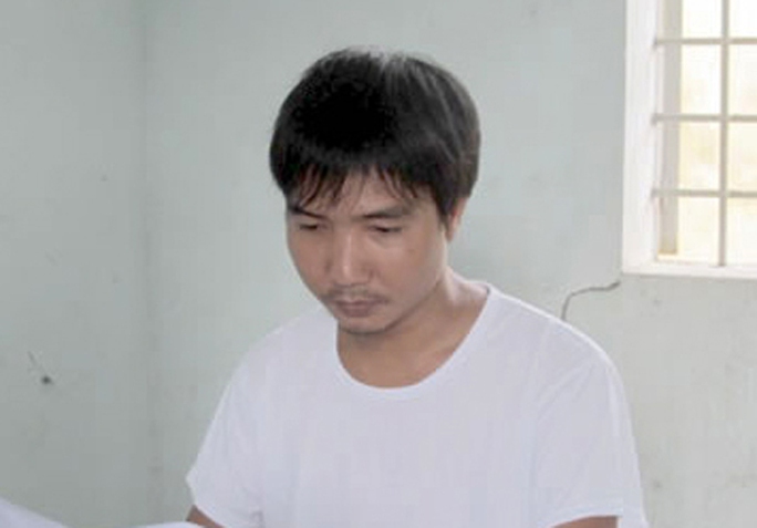 
Nguyễn Mạnh Hùng tại cơ quan công an
